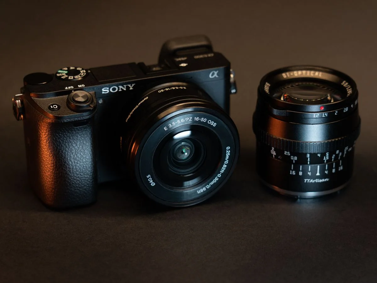 Sony mirrorless camera and two-lens kit