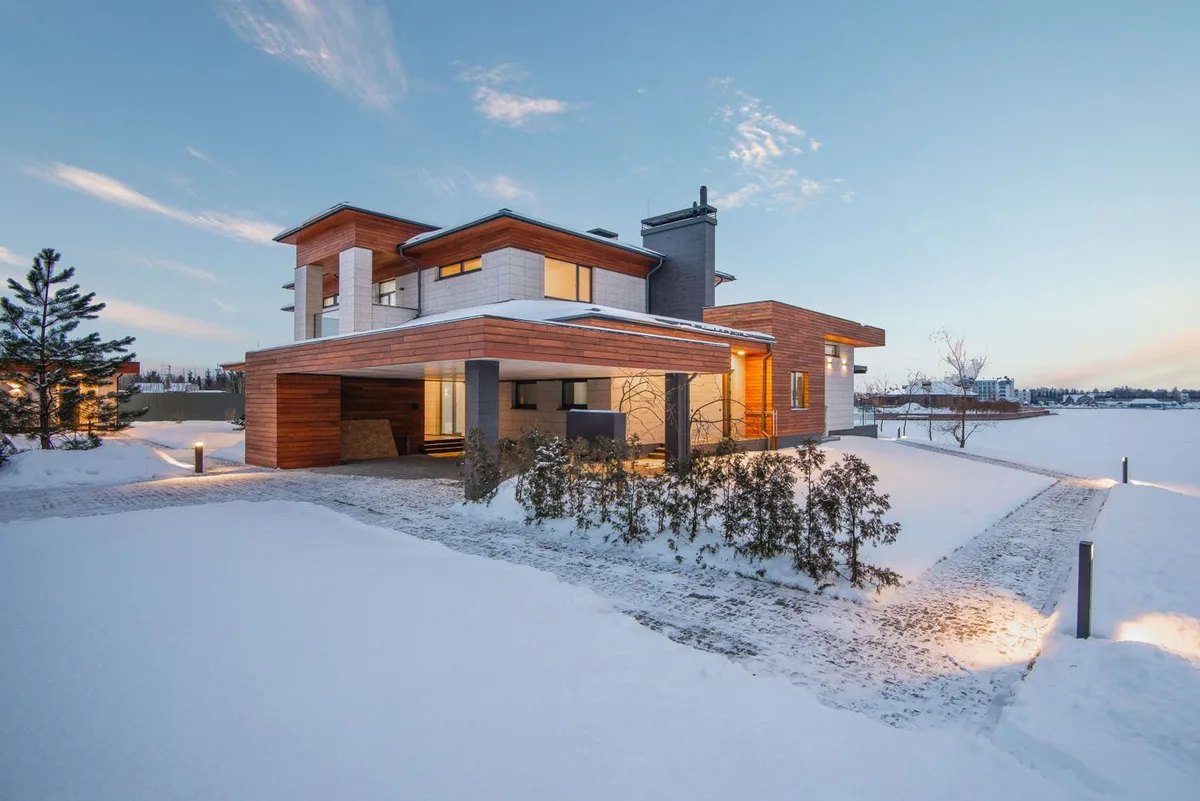 Demo · Modern architecture meets the seasons, photo 4