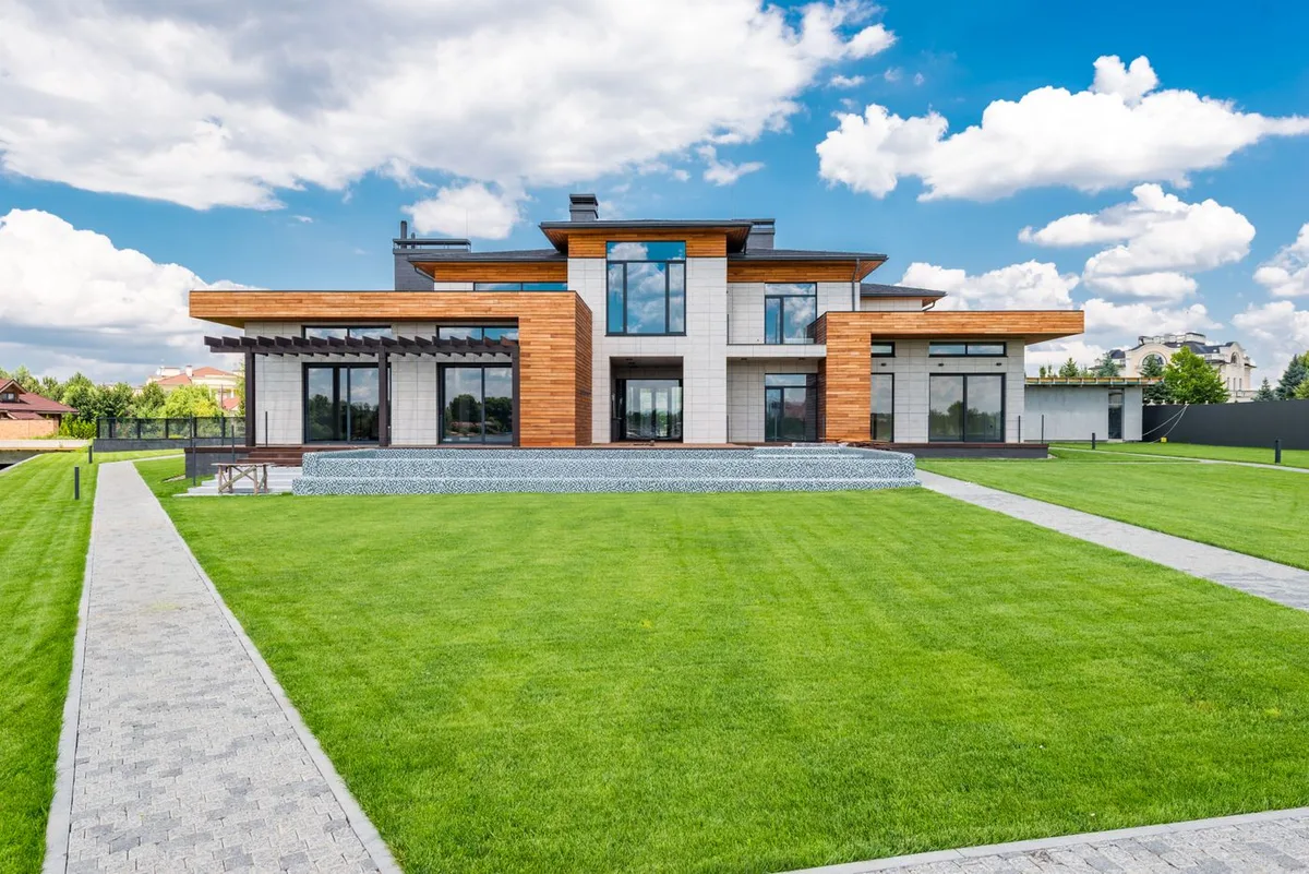 Demo · Modern architecture meets the seasons, photo 5